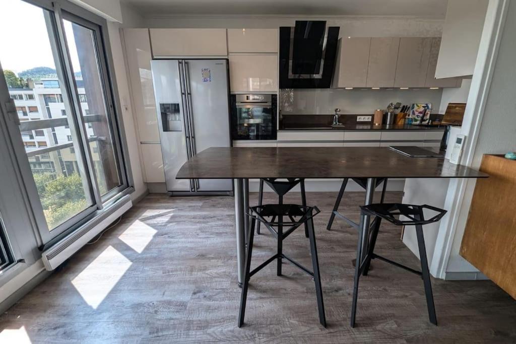Appartement 85m2, Hypercentre, Balcon, Parking, Clim *